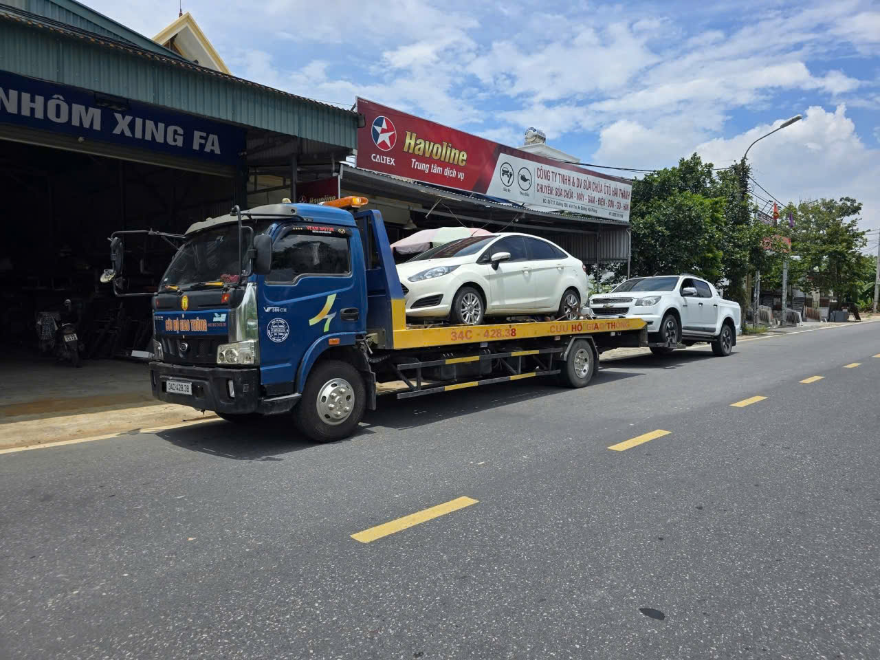 Cứu hộ cẩu xe ô tô trên cao tốc Hải Phòng Hà Nội